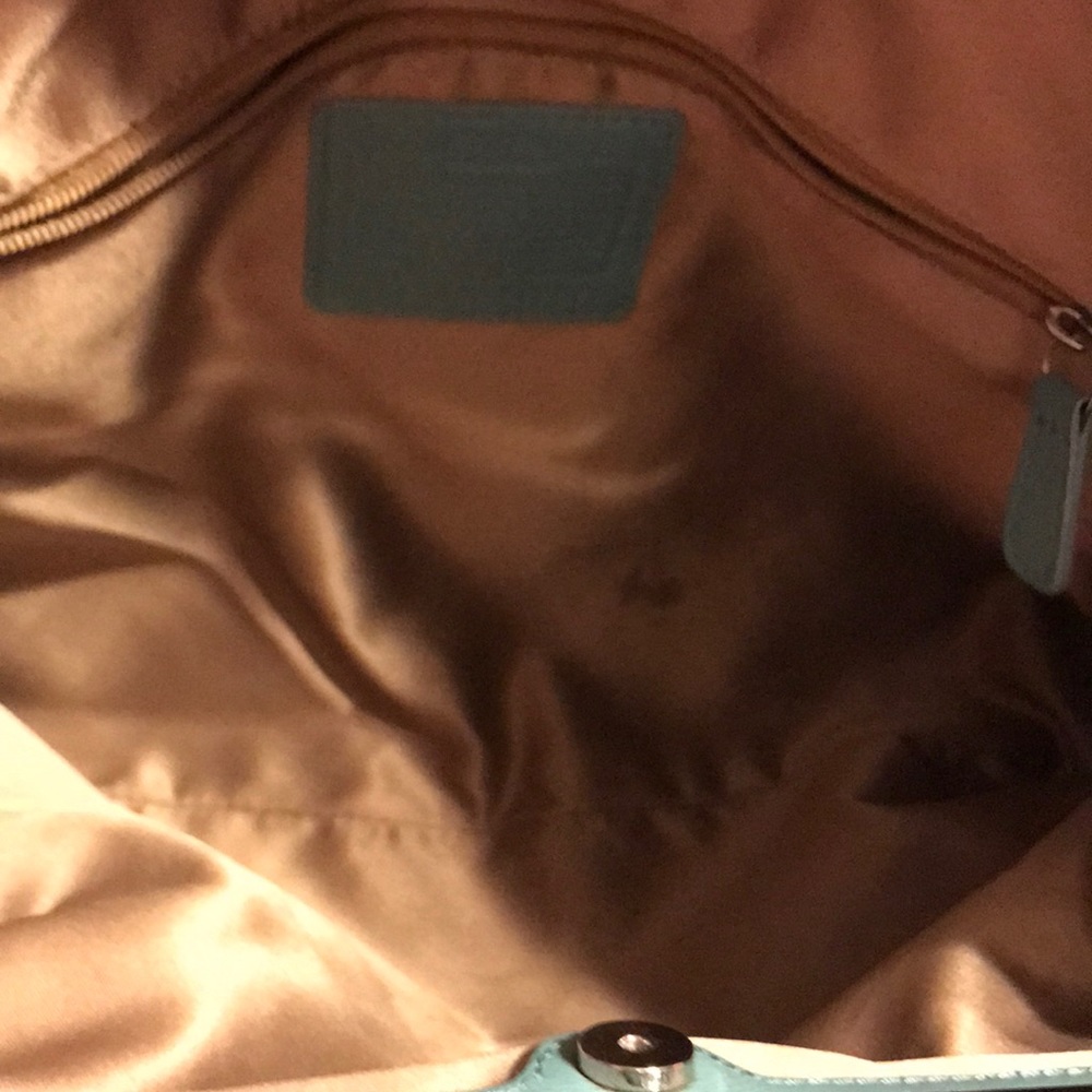 Coach - Picture 5 of 8